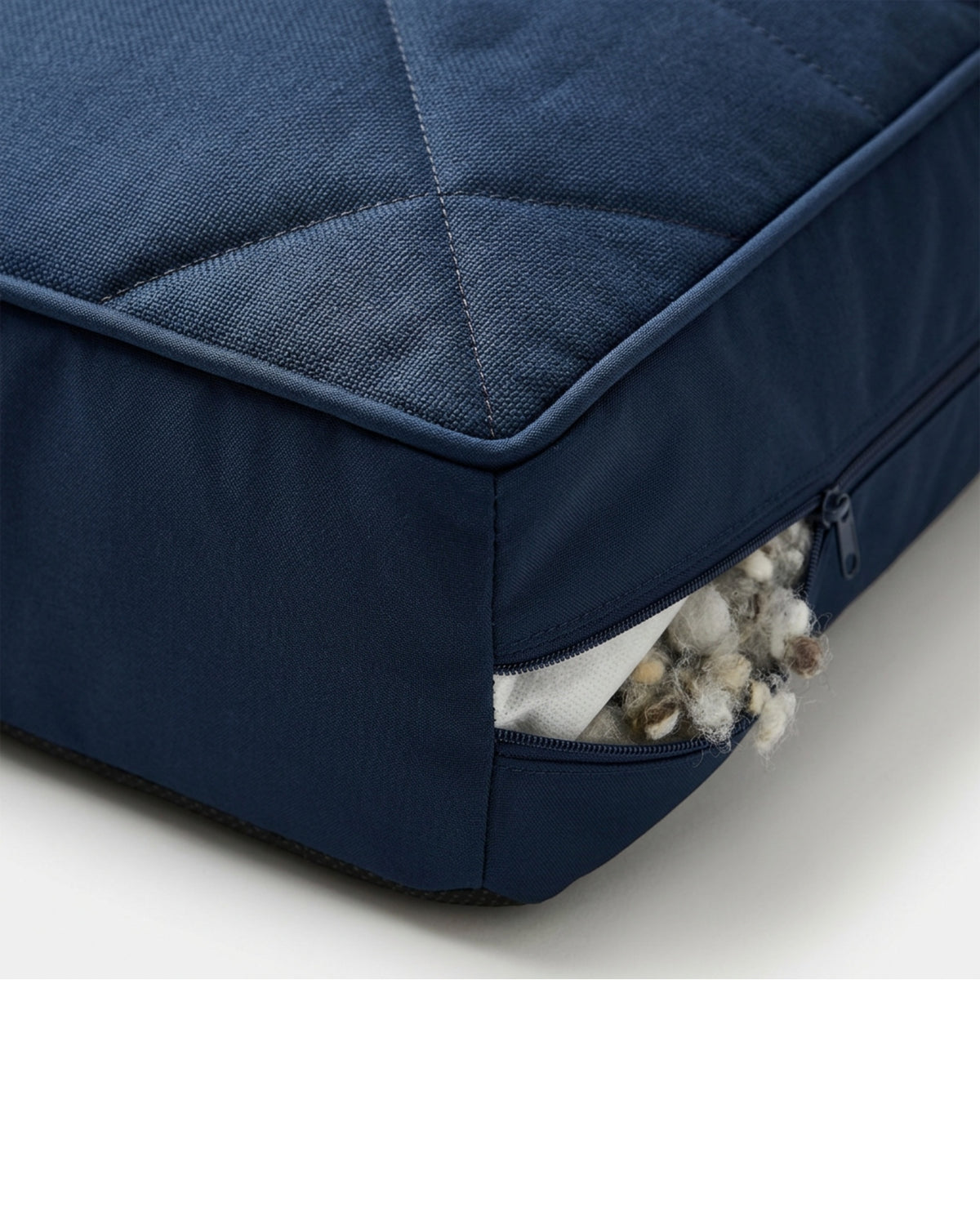 Eeath Quilted Box Large Dog Bed 115 × 85 cm Deep Navy - Detail view